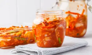 Czy kimchi się psuje? Rozpoznaj oznaki i ciesz się smakiem!