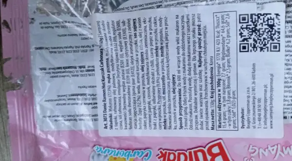 Buldak Carbonara: makaron z sosem, 130g. Wartość odżywcza w 100g: 423 kcal. Idealny na szybki posiłek.