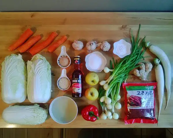 składniki do kimchi